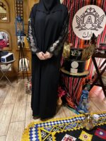 ⁦عبايه انترنت بكم مفصول وتطريز بذهبي⁩ - الصورة ⁦6⁩