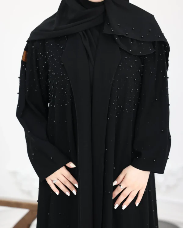 ⁦عباية لوسين باللؤلؤ الأسود⁩ - الصورة ⁦7⁩