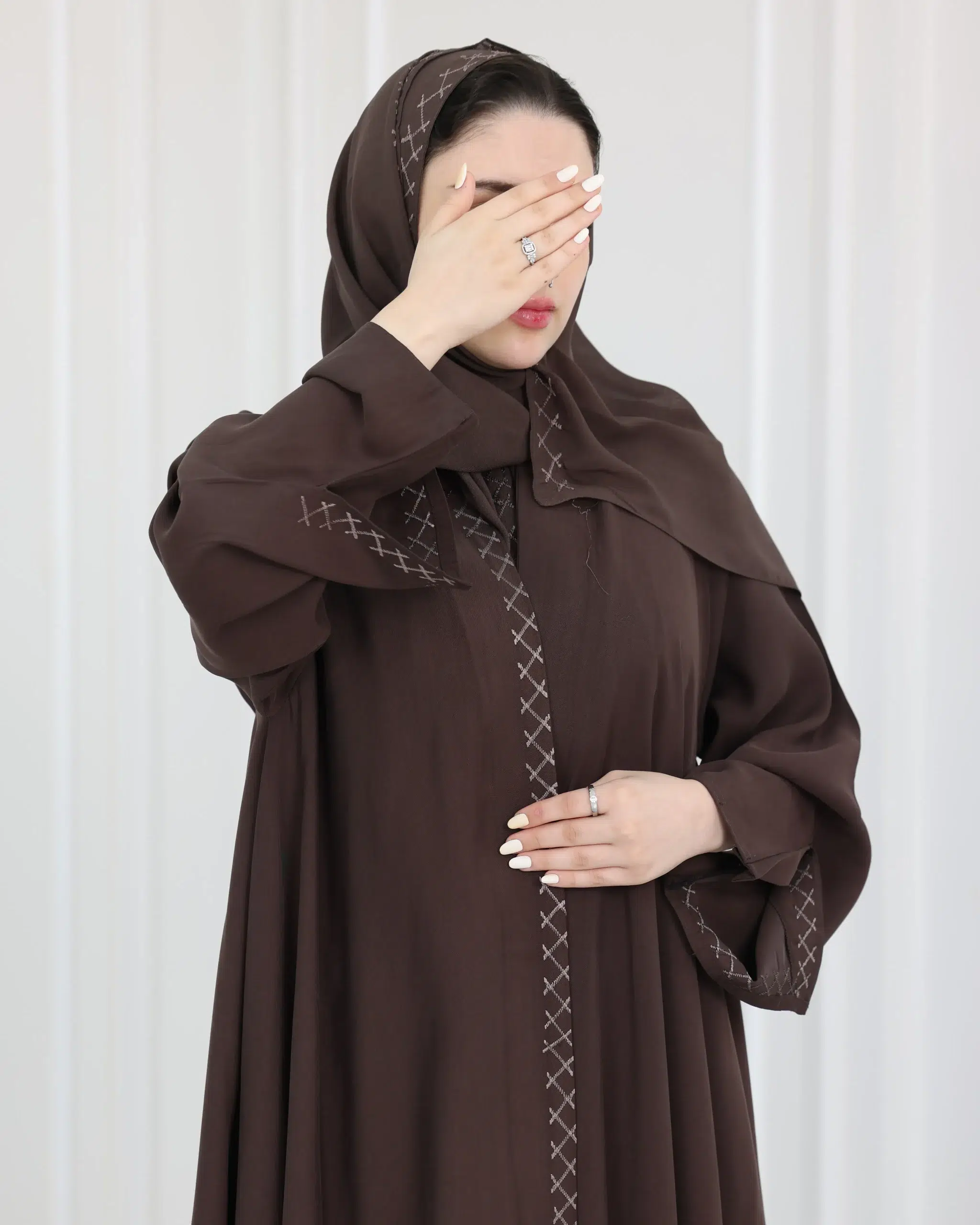 ZA-0792 (1) عباية آية كلوش جملي بتطريز شك مخفي - الصورة 1