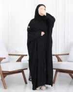 ⁦عباية بشت مزينة بدقات اري اسود⁩ - الصورة ⁦3⁩