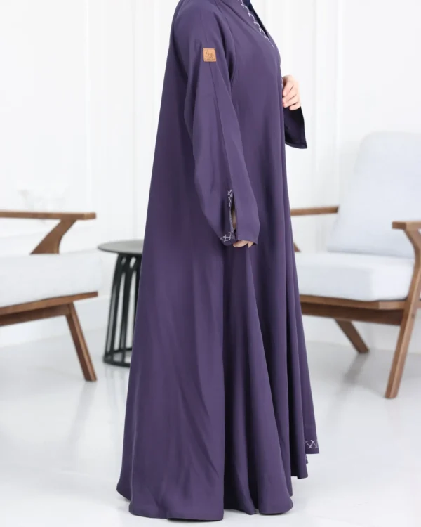 ⁦عباية آية كلوش موف بتطريز شك مخفي⁩ - الصورة ⁦5⁩