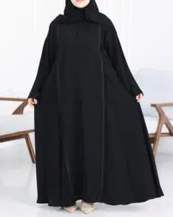 عبايات سوداء