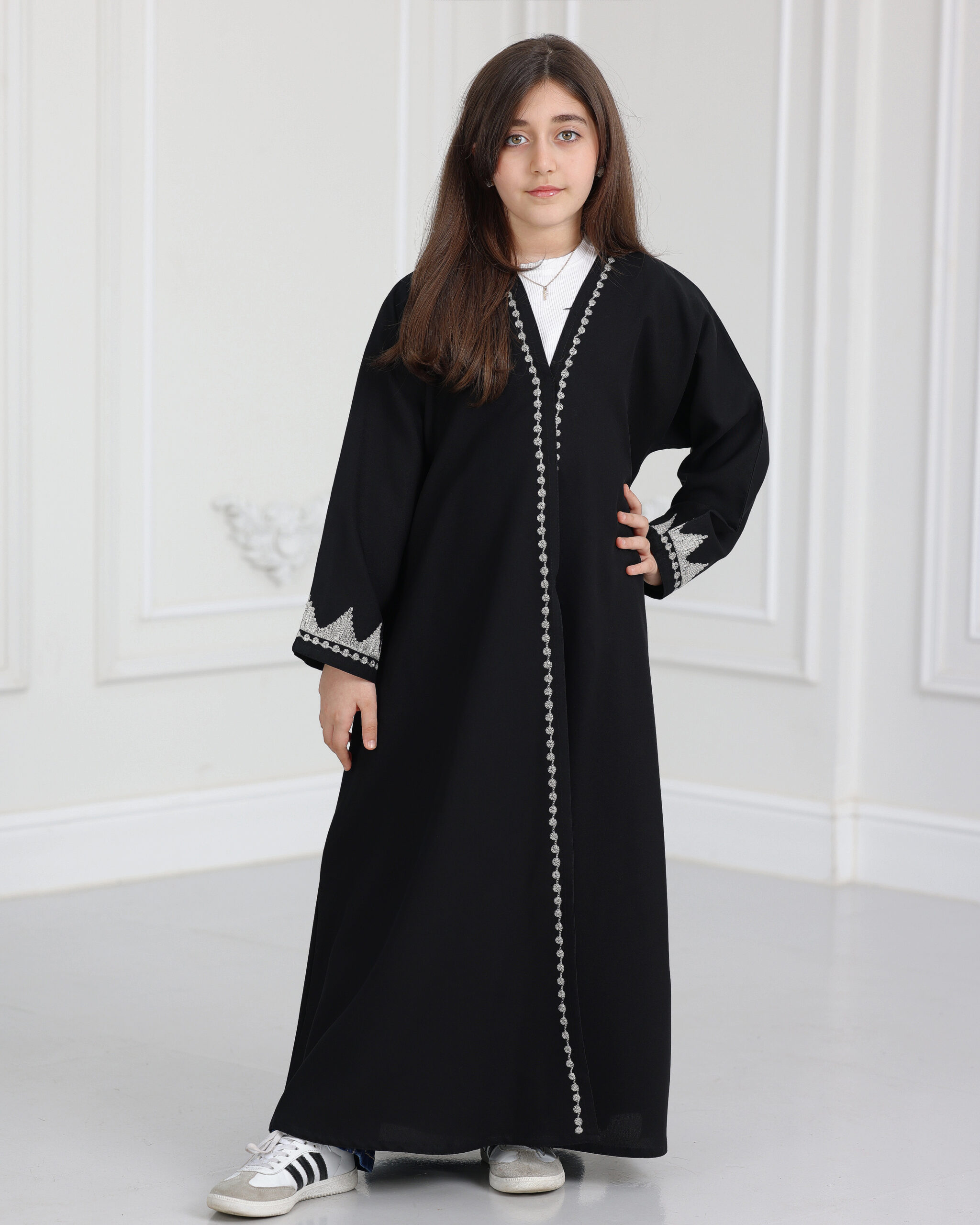 ZA-0831 (7) عباية بنات بتطريز اري بلون الابيض - الصورة 1