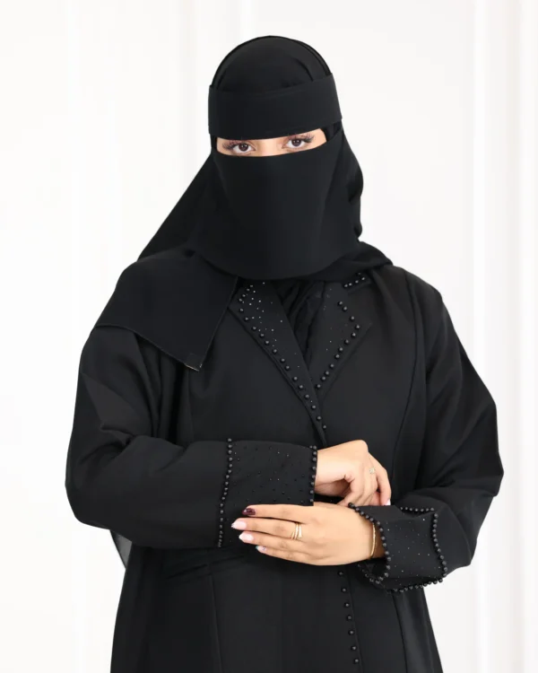 ⁦عباية بليزر اسود بتطريز لولو اسود⁩ - الصورة ⁦8⁩