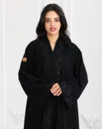 ⁦عباية فزة شك اسود ورق شجر من امام و اكمام⁩ - الصورة ⁦16⁩