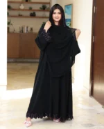 ⁦عباية لاميرا مطرزة موف من اكمام واسفل العباية⁩ - الصورة ⁦2⁩