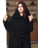 عباية ايفانز كلوش مطرزة باسود على اكمام و طرحة