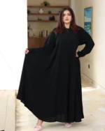 ⁦عباية ايفانز كلوش مطرزة باسود على اكمام و طرحة⁩ - الصورة ⁦6⁩