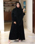 ⁦عباية باللؤلؤ الأبيض⁩ - الصورة ⁦2⁩