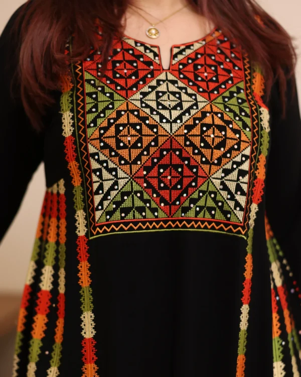 ⁦جلابية سدو بتطريز عربي فخم⁩ - الصورة ⁦2⁩