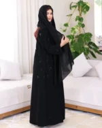 ⁦عباية مطرزة بشك اسود فمخة 0891⁩ - الصورة ⁦3⁩