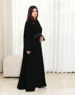 عباية كتف FAKRO محددة بشريط دانتيل 0897